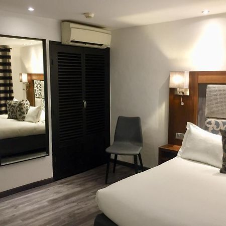 סן טרופז Hotel B Lodge מראה חיצוני תמונה