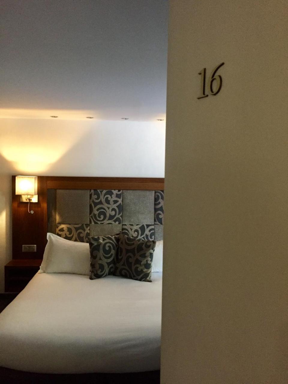 סן טרופז Hotel B Lodge מראה חיצוני תמונה